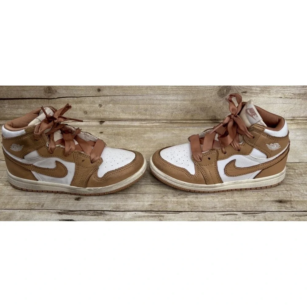 Nike Air Jordan 1 Mid‎ SE Shoes Toddler Size 10 C Praline FN6623-201 Athletic